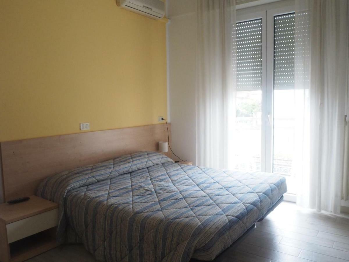 Hotel Frida Rimini Exteriör bild